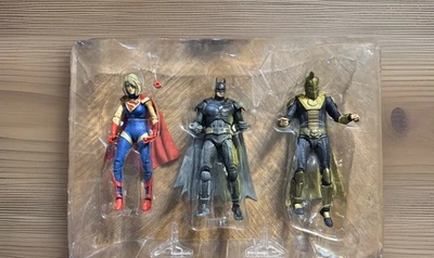 McFarlane Toys - DC Multiverse Batman, Supergirl & Dr.Fate (Injustice 2) 3pk,... Foto 1 de 4
