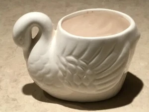 Vintage Pottery Mini Miniature Swan Vase Caddy White Off White - Picture 1 of 6
