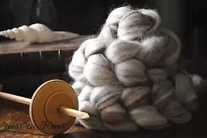 BLUE FACE LEICESTER Humb Natural Wool Roving Combed Top Spinning or Felting 4 oz - Picture 1 of 5