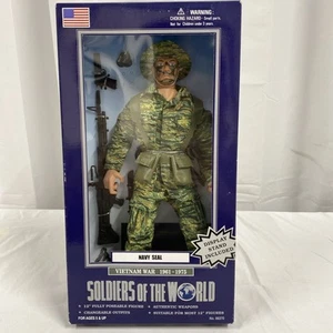 Soldiers of the World Vietnam War Navy Seal 12" Figure 1997 NIB - Picture 1 of 3
