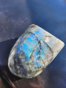 1.4 pound Labrodite free form - Picture 1 of 3