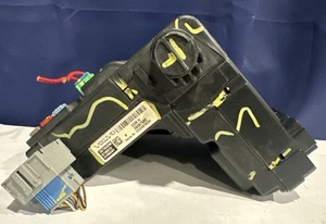 VOLVO XC90 S60 S80 V70 XC70 05 - 14 Fuse Box Central Electronic Module 30786890 - Picture 1 of 10