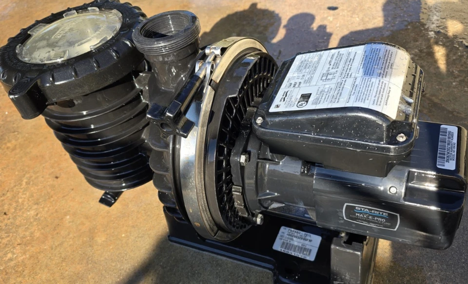 Pentair Sta-Rite Max-E-Pro 1.1 HP High Perf, 115/230V New Bearings, Pro-prep. - Image 1 of 4