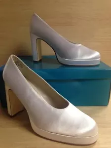 Women’s Colorful Creations Satin Dyeable 7930 US Size 8.5(B) - Picture 1 of 7