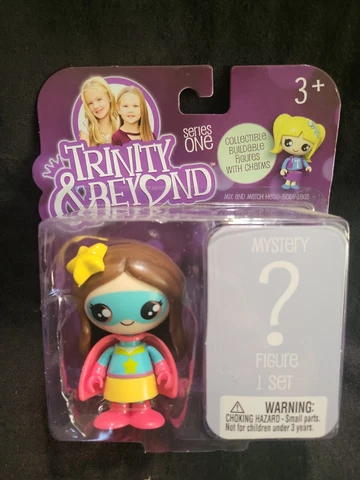 SUPER HERO MADISON Trinity & Beyond Mystery 2 Pack BUILDABLE FIGURE W/ CHARMS ! Cover