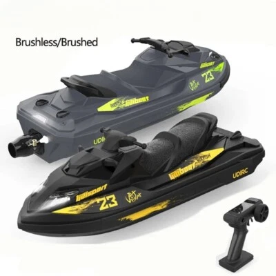 RC Speedboat 2.4G Jet Spray High-Speed Remote Control Boat with LED Lights - Image 1 of 4