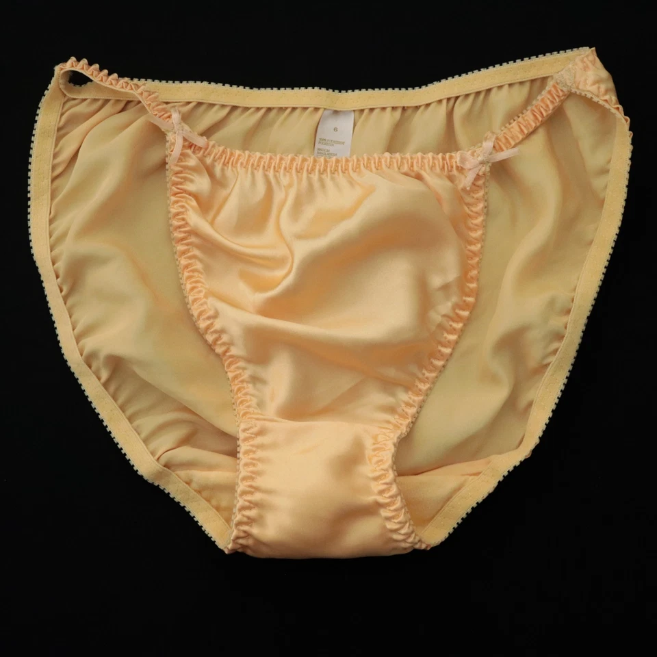 NUEVO Delicado De Colección JC Penney Poliéster Satinado Tanga Bikini Panty MEDIANO Foto 1 de 4