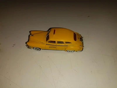 SOLIDO CHRYSLER WINDSOR 1946 TAXI 1:43 - Immagine 1 di 4