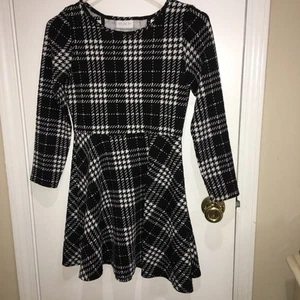CHILDRENS PLACE Size L 10 - 12 Black White Plaid Dress Cutouts Comfy Skater Girl - Picture 1 of 5