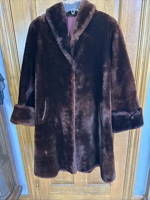 Abrigo vintage de mujer Moulan Foto 1 de 4