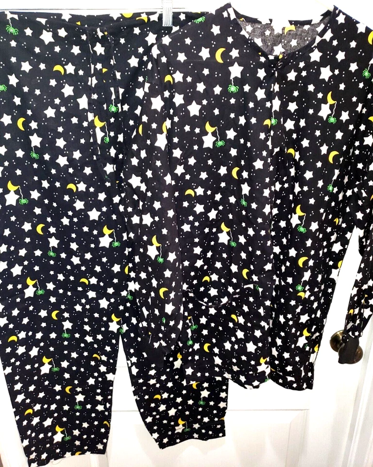 CONJUNTO DE ESFOLIANTES DE HALLOWEEN FEMININO 2 PEÇAS LUAS ESTRELAS NEGRAS médio CALÇA DE ALGODÃO TOP bom! - Imagem 1 de 1