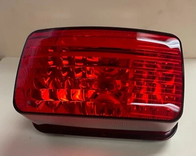 NEW OEM YAMAHA BANSHEE 350 YFM ATV BRAKE LIGHT 3FA-84710-01-00 Foto 1 de 3