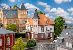 130645 Faller HO Kit of a Town villa - NEW 2019 - Picture 1 of 3