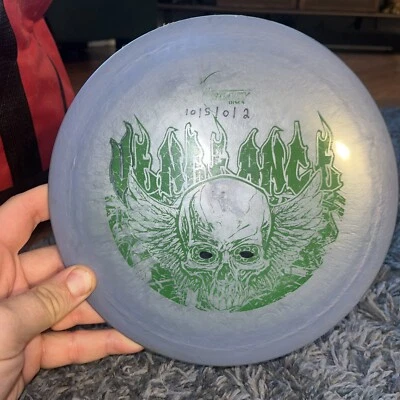 Legacy Discs First Run Icon Vengeance 174g Purple Distance Driver Golf Disc - Image 1 of 3