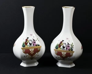 Lovely Pair of Royal Worcester Shape 3862 Oriental Design Bud Vases - Picture 1 of 4