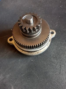 Honda XR 125 L starter gear and cover - Picture 1 of 3