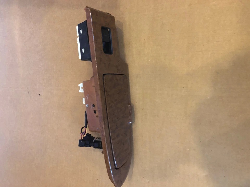 Infiniti Q45 2001 interruptor de ventana trasera derecha/caja de humo #P45 Foto 1 de 1