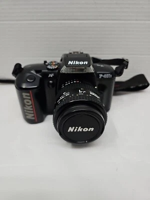 Cámara fotográfica Nikon F-401x 35 mm SLR con lente 35-70 mm 3,3-4,5 AF NIKKOR *Para piezas* Foto 1 de 4