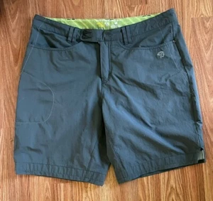 Women’s MOUNTAIN HARDWEAR Bluish Gray Nylon Trail Shorts, Size 10 - Picture 1 of 11
