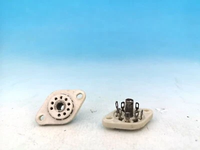 1 x Noval B9A 9 pines RFT Alemania Militar CERÁMICA PLATA Tubo Enchufe ECC83 E88CC Foto 1 de 4