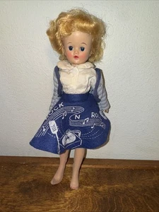 Vintage 10.5" Vogue Jill Doll in Rock N Roll Skirt Outfit - Picture 1 of 8