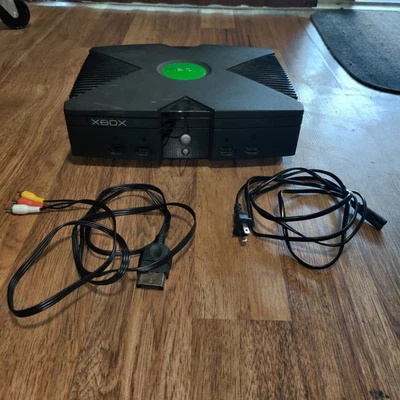 Microsoft Xbox Original Console Has Red Light For PARTS ONLY - Image 1 of 4