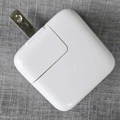 Apple A1401 - 12W Single USB Wall Charger Power Adapter - White Free Ship - Image 1 of 4