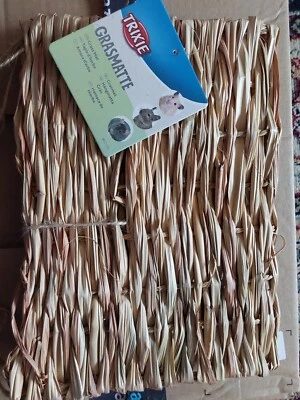 TRIXIE SMALL ANIMAL RAT DEGU GRASS MAT HANGING HAMMOCK - Image 1 of 2