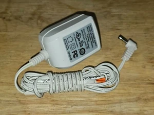 Adaptador de corriente First Years Talk & Soothe Camera Baby Monitor SW-060055A 6V 550mA - Imagen 1 de 1