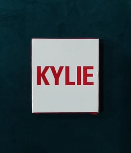 Kylie Cosmetics Valentines Collection Mini Kit Kiss Me Set - Authentic - Picture 1 of 1