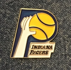 Pin de solapa Indiana Pacers vintage con logotipo del equipo de la NBA de 1976-1990 - Imagen 1 de 2