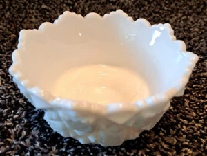 Vintage Westmoreland Old Quilt White Milk Glass Bowl Candle Holder Candy Dish - Picture 1 of 9