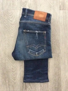 MENS REPLAY GROVER SLIM STRAIGHT LEG RIPPED JEANS BLUE FADED DENIM W32 - L31 - Picture 1 of 2
