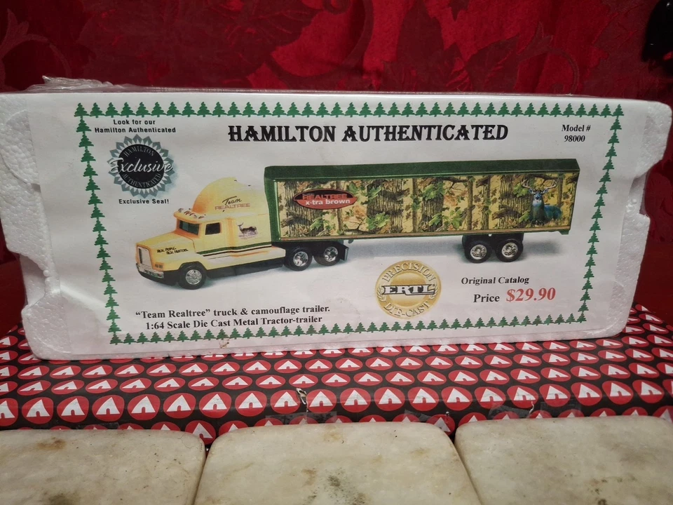 Vintage ERTL 1/64 DieCast Cab Trailer Team Realtree Hamilton Auth #98000