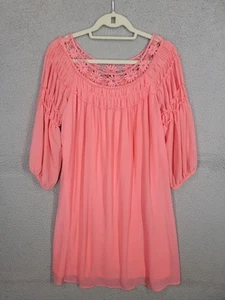 Abito tubino rosa corallo all'uncinetto taglia 1x contadino boho lunghezza ginocchio chiffon - Foto 1 di 9