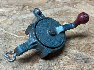 Vintage  Anspitzer Spitzmaschine Bleistift Anspitzer (am Tisch befestigt) - Bild 1 von 3