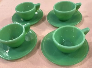 Vintage Akro Agate Playtime Child's Jadeite Green Set Of 4 Tea Cups & Saucers - Picture 1 of 4