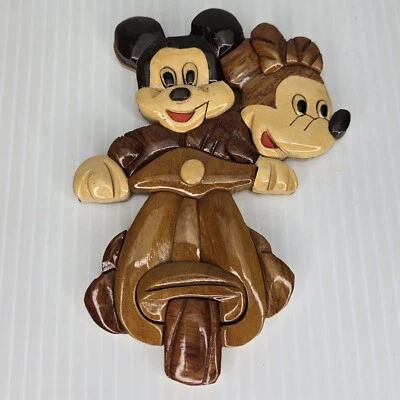 Arte de pared de madera de Disney Minnie Mickey hecho a mano tallado en capas marsia vintage Foto 1 de 4
