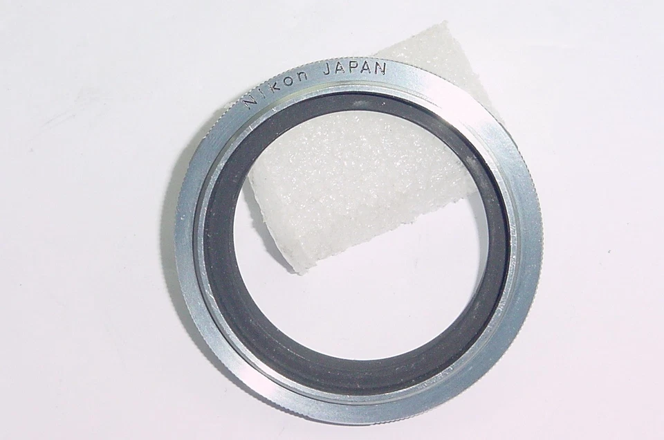 Nikon BR2 Lens Reversing Ring - Image 1 of 3