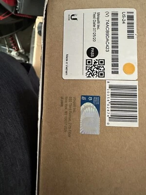 Ubiquiti Networks UniFi Switch - Image 1 of 3