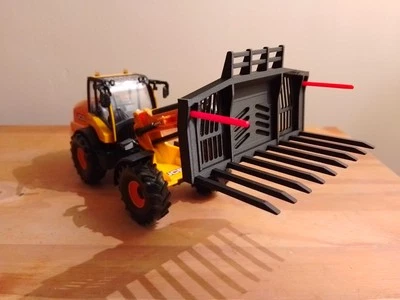 10ft Buckrake 1/32 Scale To Suit Britains  - Image 1 of 4