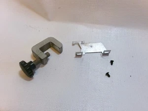 Contractors DeWalt Power Shop 7790 Rip Clamp with Mounting Screws - Picture 1 of 2