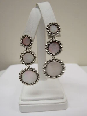 Pendientes colgantes de tres madreperla blancos de plata de ley LAGOS de diseñador Foto 1 de 4