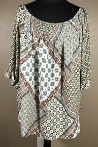 NWT Maurices Sz 2  Peasant Top Half Sleeve Smocked Neckline NEW 8-3 - Picture 1 of 15