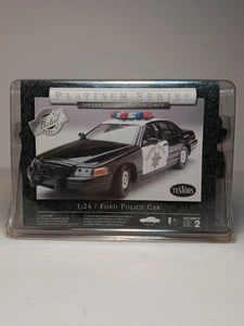 VTG 2000 TESTORS Platinum Series 1:24 Ford B&W Police Car Metal Model Kit NEW - Picture 1 of 9