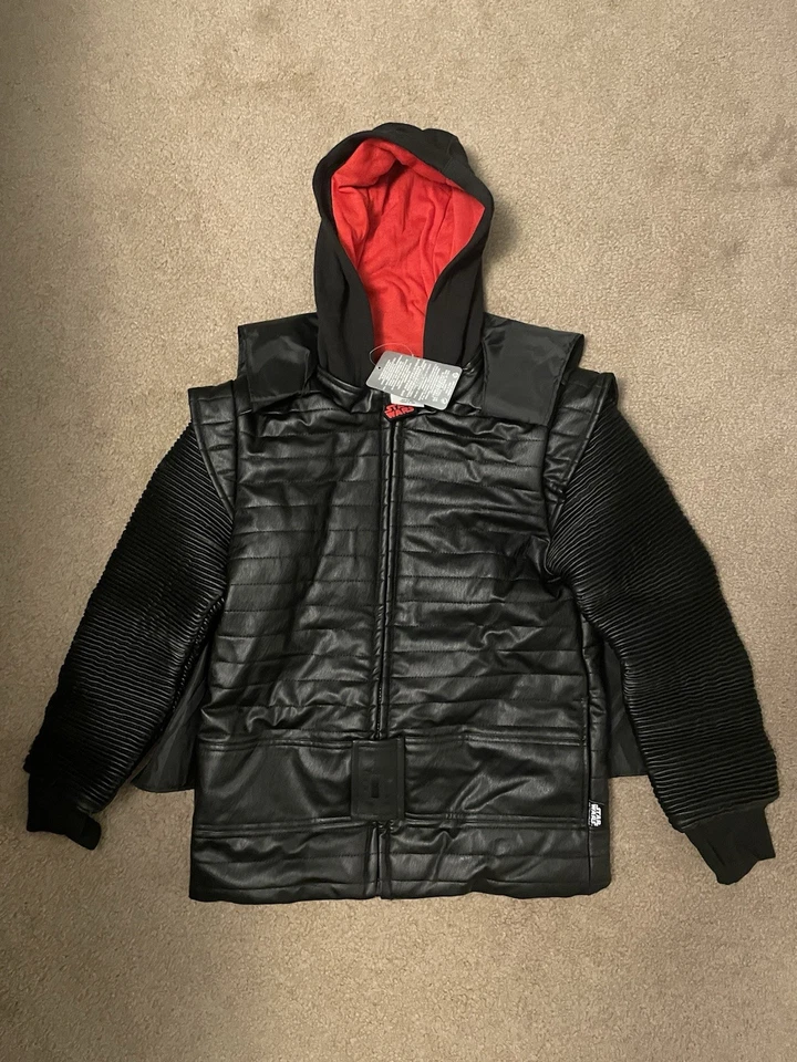 Chaqueta con Capucha Kylo Ren Star Wars Disney Store Jóvenes Niños Talla 7/8 NUEVA Foto 1 de 4
