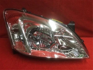 Toyota Corolla ALLEX / RUNX NZE121 ZZE122 NZE124 Right Headlight Ichikoh 13-76 - Picture 1 of 3