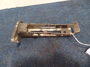 POLARIS PREDATOR 500 03-06 RIGHT FOOT PEG 1013852-458 1013852-067 1013852-385 - Picture 1 of 3