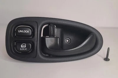 Левая передняя дверная ручка от оригинального производителя 1996-2002 Saturn серии S - Изображение 1 из 4