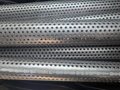 TUBO FORATO IN ACCIAIO ALLUMINATO MARMITTA SCARICO AUTO MOTO SILENZIATORE 50CM - Immagine 1 di 4